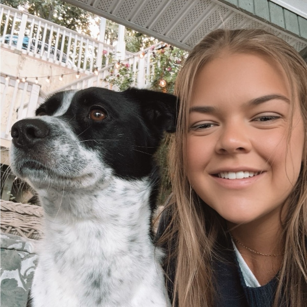 Meet your Posher, Danielle